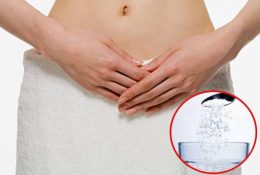 tri-ngua-vung-kin-bang-nuoc-muoi