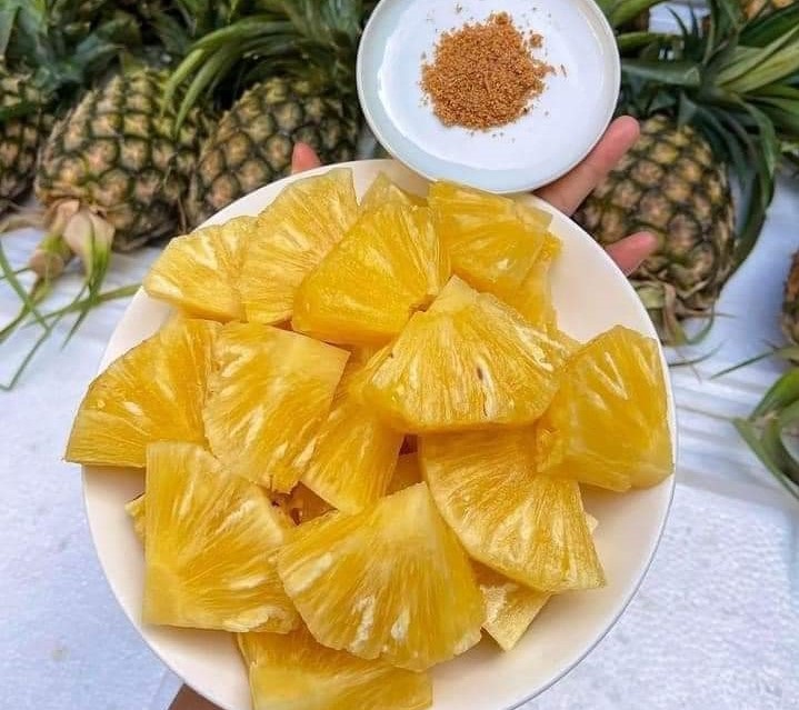 BÀ BẦU CÓ ĂN ĐƯỢC DỨA KHÔNG? RỦI RO KHI ĂN QUÁ NHIỀU DỨA 4 Rủi ro bà bầu phải đối mặt khi ăn dứa