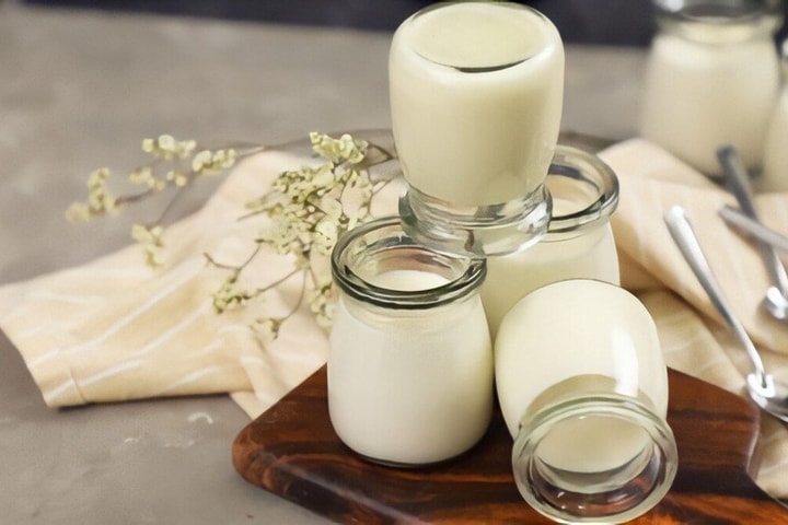 VIÊM ÂM ĐẠO KIÊNG ĂN GÌ, NÊN ĂN GÌ? 6 Viêm âm đạo nên ăn nhiều sữa chua (không đường)