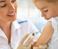 tiem-mui-cum-cho-tre